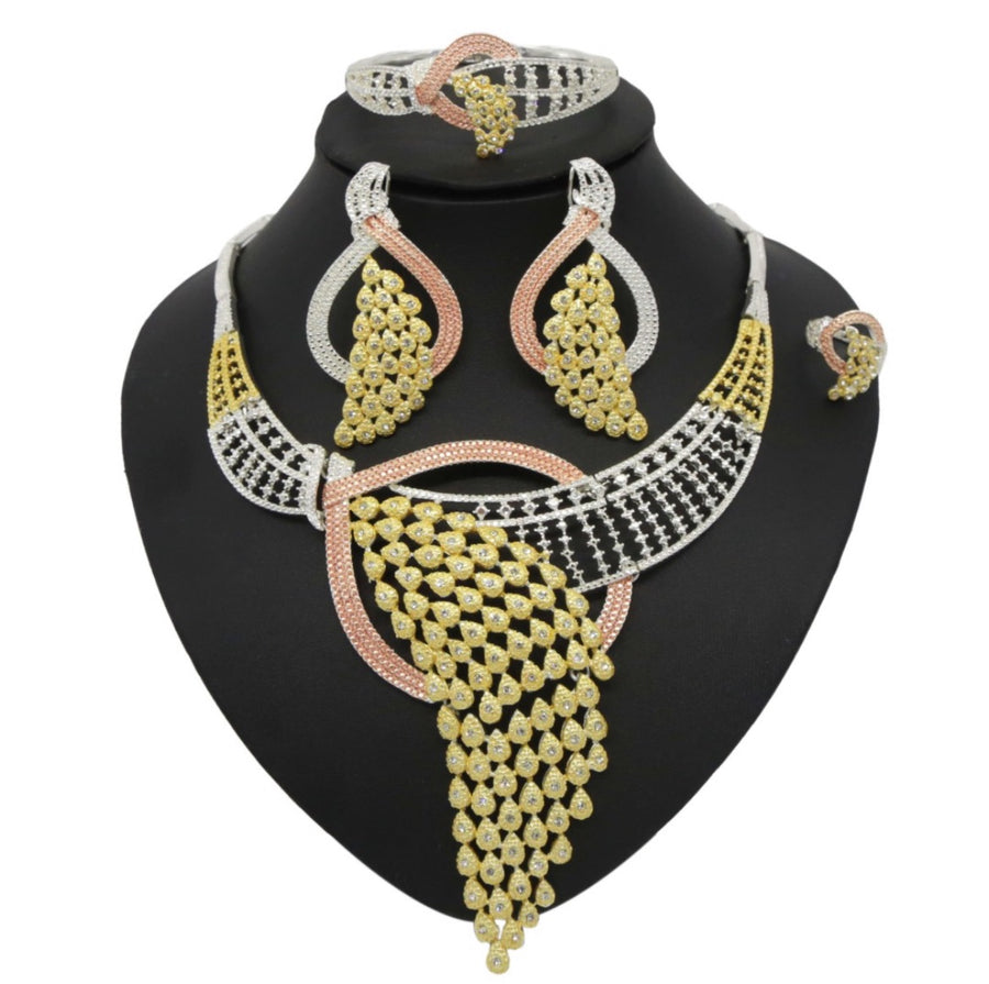 Macdanny Exquisite Jewelry set